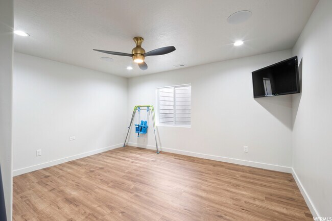 Building Photo - 6047 White Rock Rd