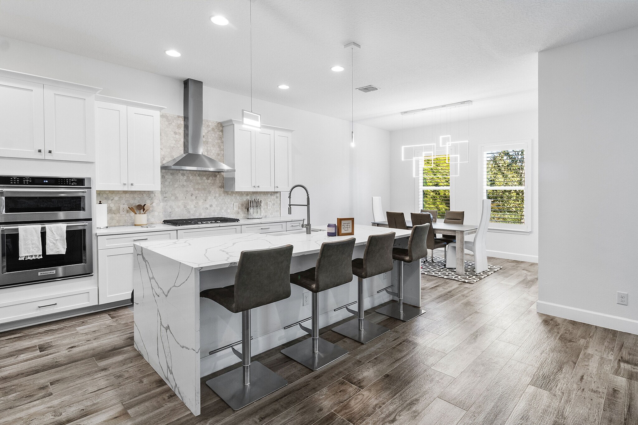 Building Photo - 7531 Mandarin Grove Way