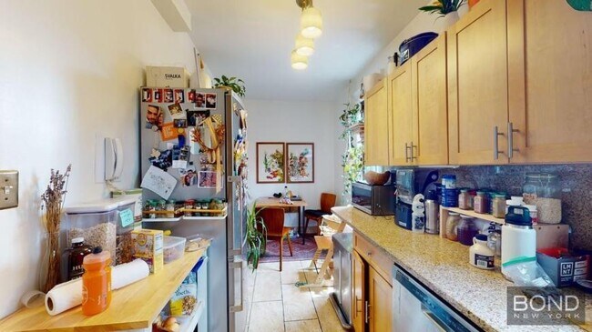 Building Photo - 2 bedroom in NEW YORK NY 10024