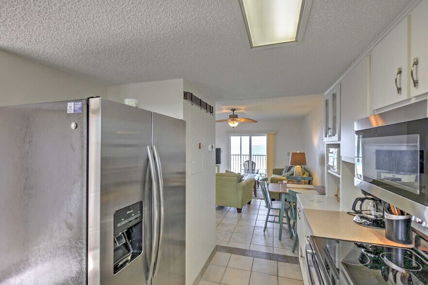 Building Photo - 2730 Ocean Shore Blvd