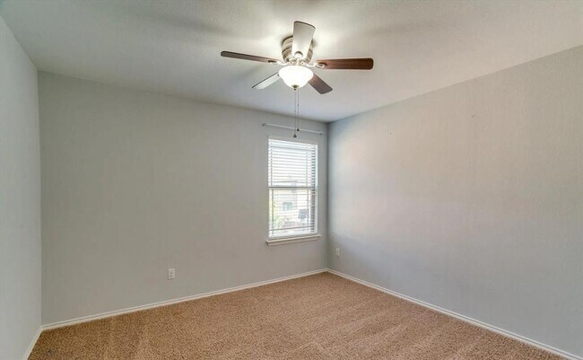 Building Photo - 6801 Baythorne Dr