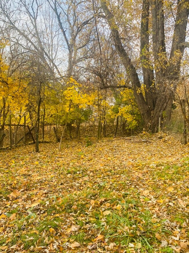 Building Photo - 1246 Edison Ave