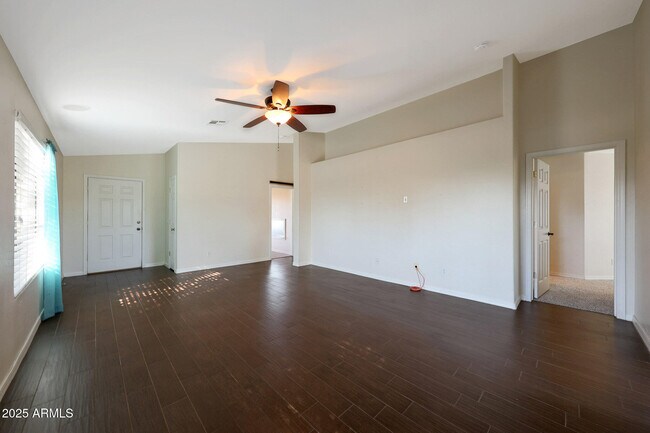 Building Photo - 14635 N 147th Ln