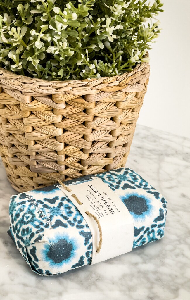 Building Photo - 422 Smithwood Dr