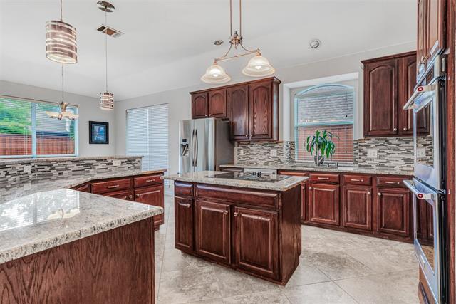 Building Photo - 4421 Oak Knoll Dr