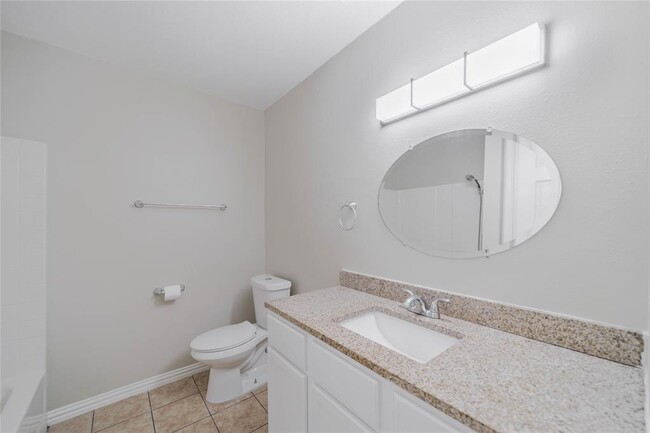 Building Photo - 10915 Sagecrest Ln