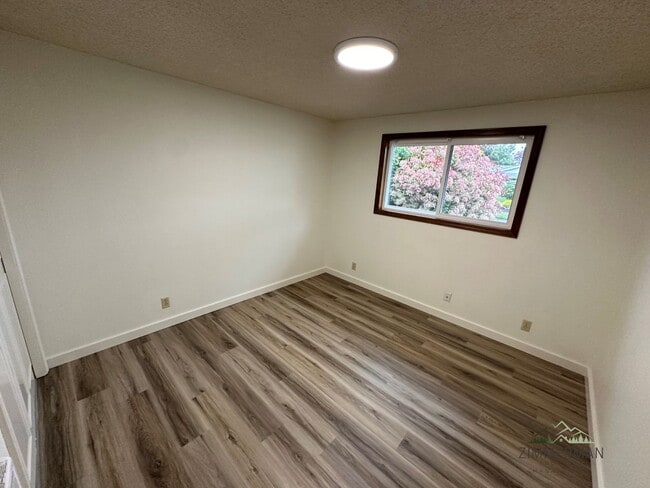 Building Photo - 2126-2128 8th St