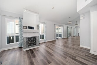 Building Photo - Seawind Upper Unit with Vaulted Ceilings a...