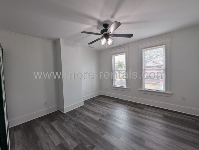 Building Photo - Remodeled 3 bdr 2.5 ba house near Children...