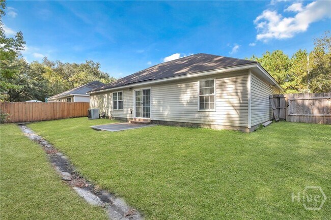 Building Photo - 128 Fontenot Dr