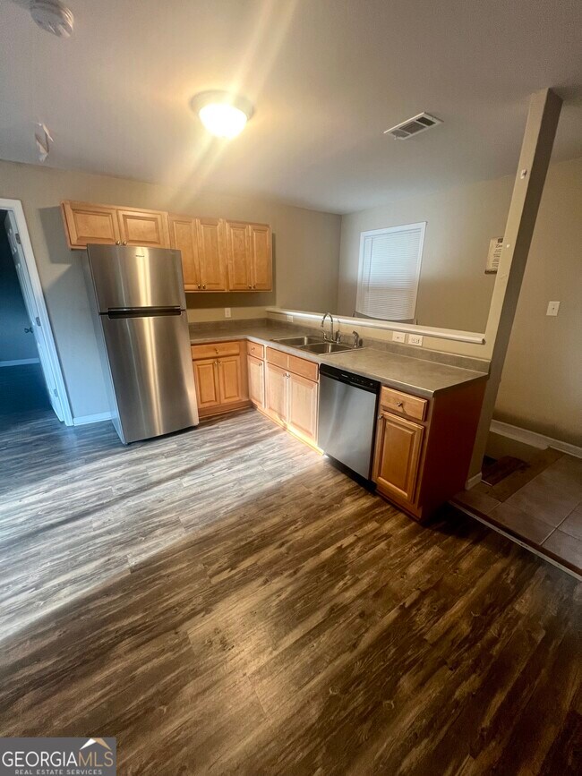 Building Photo - 1097 Tucker Rd