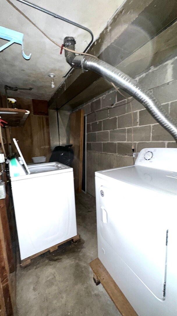 Building Photo - 9067 N Clifton Ave