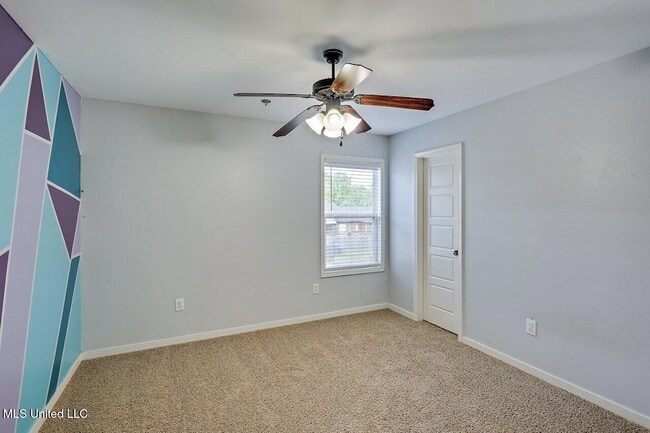 Building Photo - 114 Parkway Cove