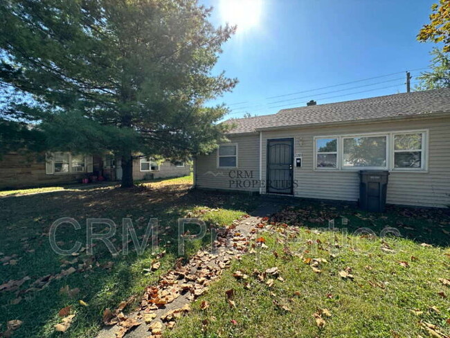 Building Photo - 2203 Admiral Dr