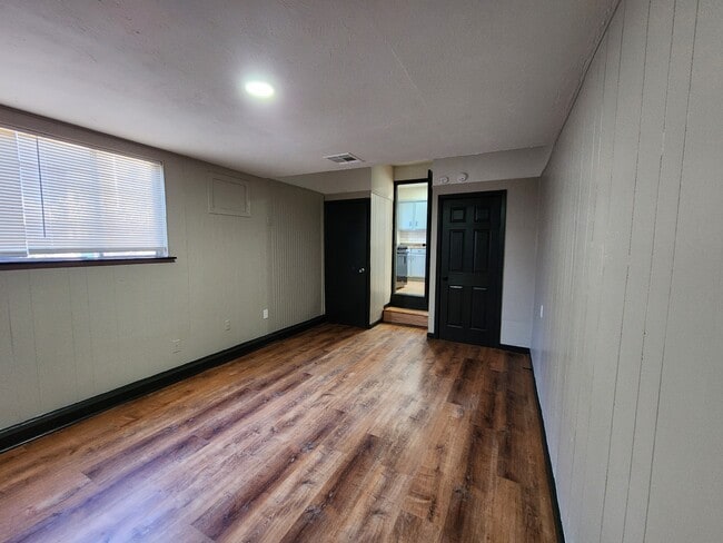 Building Photo - 3117 SW 37th St