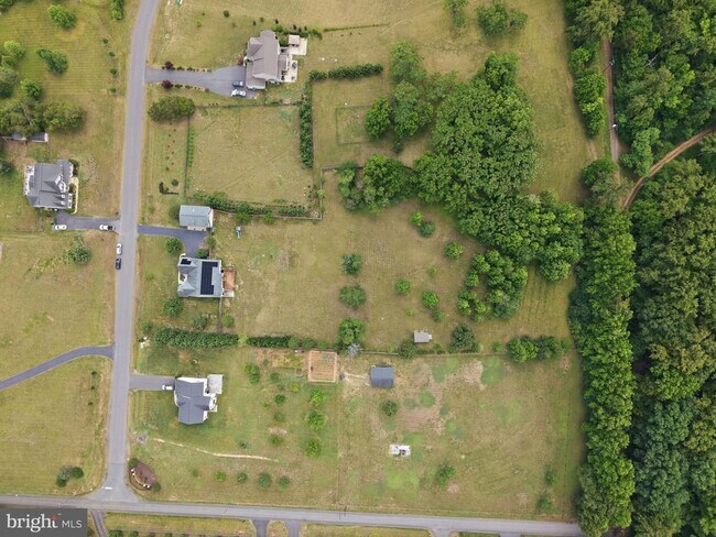 Building Photo - 320 Timber Mill Ln