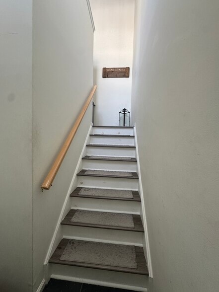 Building Photo - 80 Williamson Ct