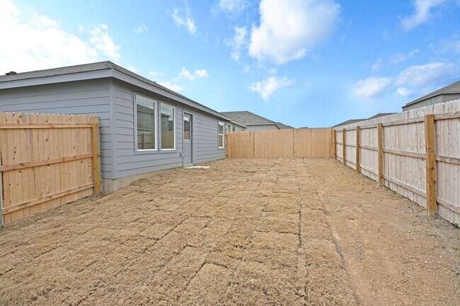 Building Photo - 1502 Tiptop Mdw