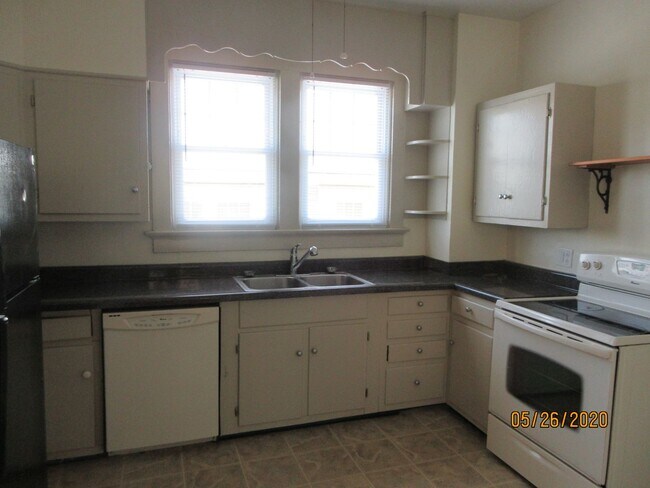 Building Photo - 1513 Runnion Ave