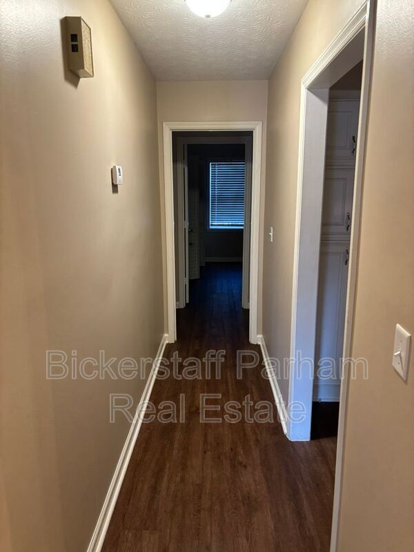 Building Photo - 6313 Olde Towne Dr