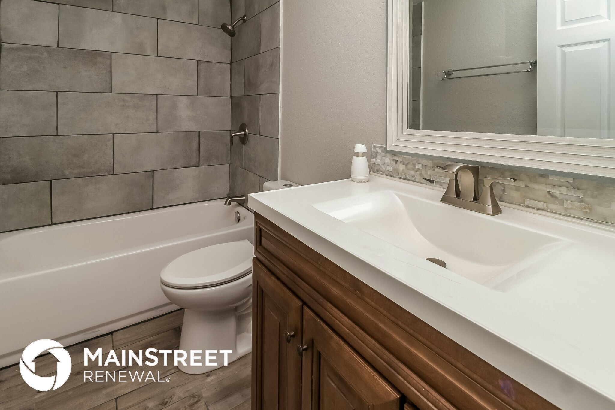 Building Photo - 2441 S Marshall Ave