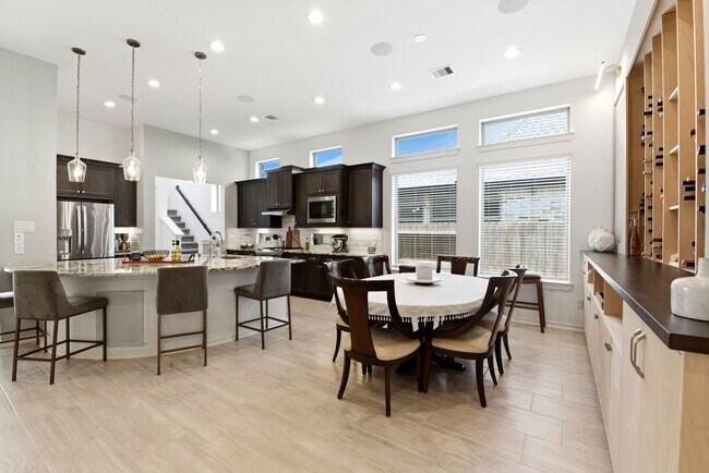 Building Photo - 531 Santa Rosa Hls Dr
