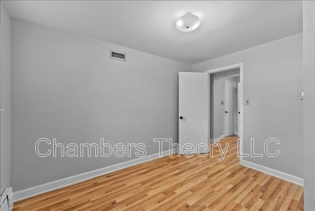 Building Photo - 3035 Hazelton St