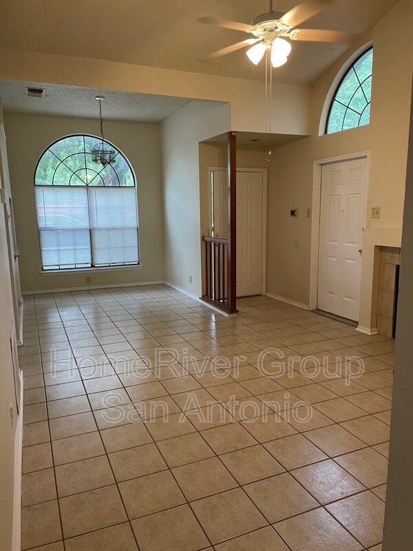 Building Photo - 6220 Les Harrison Dr