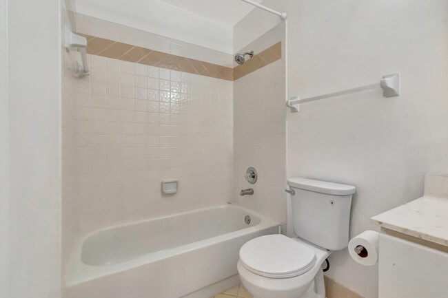 Building Photo - 8895 Sonoma Lake Blvd