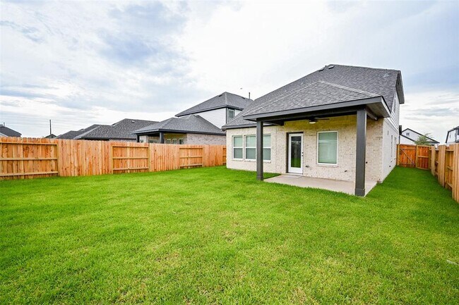 Building Photo - 8030 Kay Hbr Dr