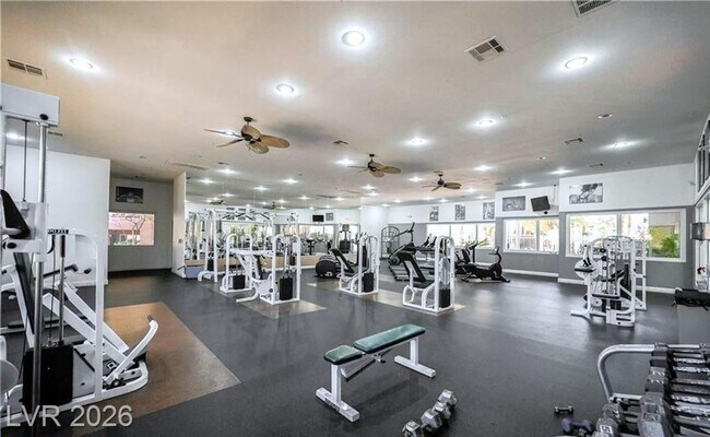 Building Photo - Gated Falls Condo with 3 Bedrooms, Granite Kitchen & Resort Amenities