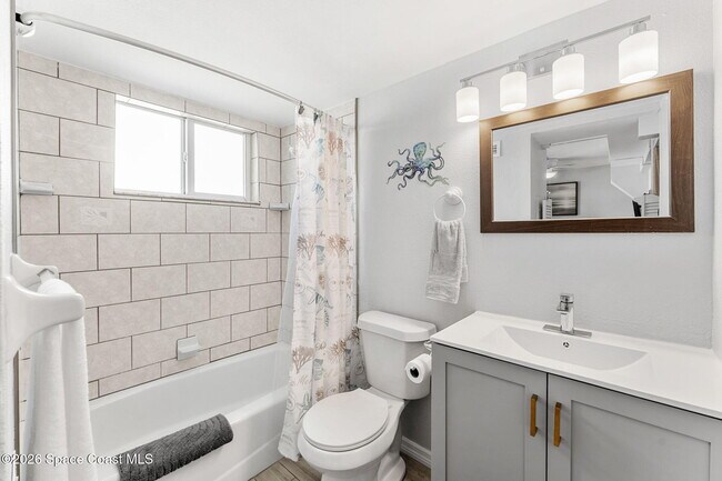 Building Photo - 211 Circle Dr