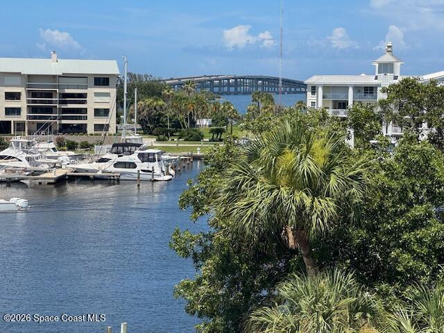 Building Photo - 1208 E River Dr