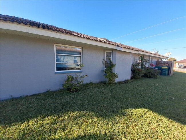 Building Photo - 25676 Aysen Dr