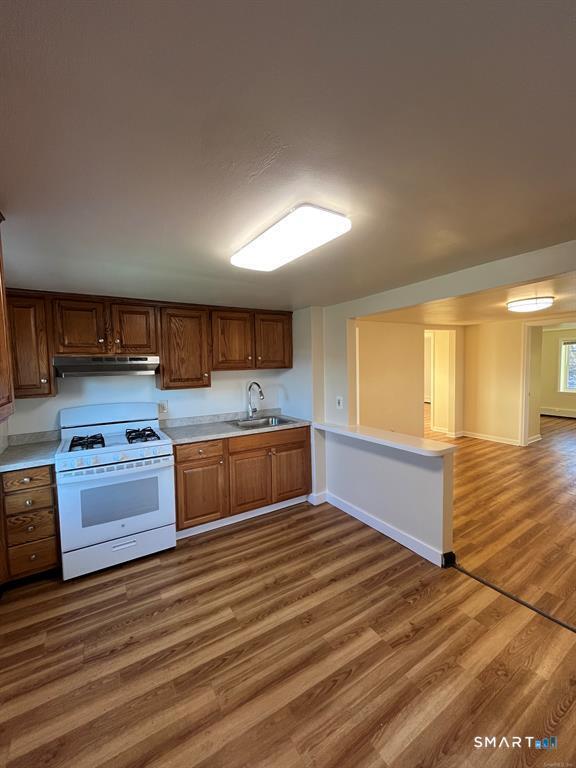 Building Photo - 6 Pleasant St