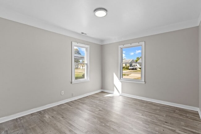 Building Photo - Beautifully Updated Ranch with Loads of up...