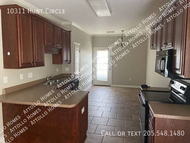 Building Photo - 10311 Hunt Cir