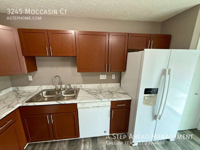 Building Photo - 3245 Moccasin Ct