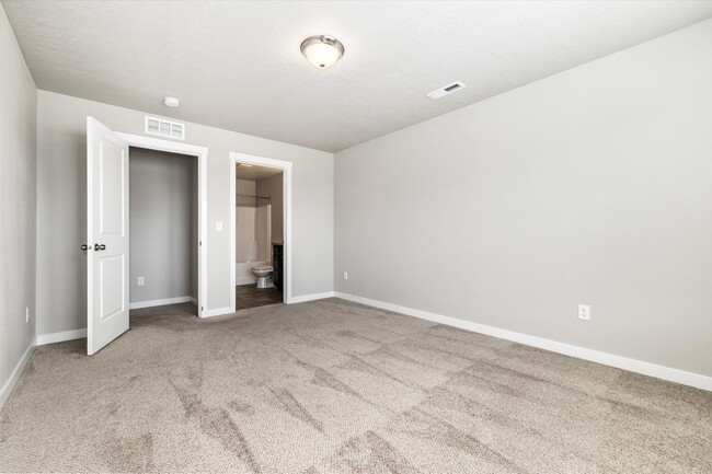 Building Photo - Charming 3 Bedroom Home in Nampa _ Pet Fri...