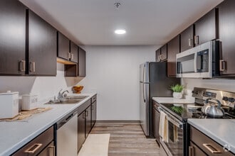 Interior Photo - Oak Meadow