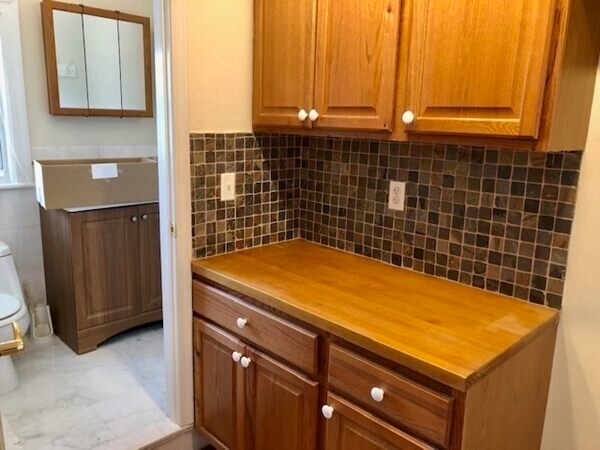 Building Photo - 12 Pinehurst St