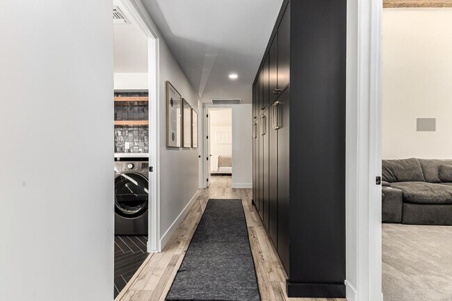 Building Photo - 9917 N 52nd St