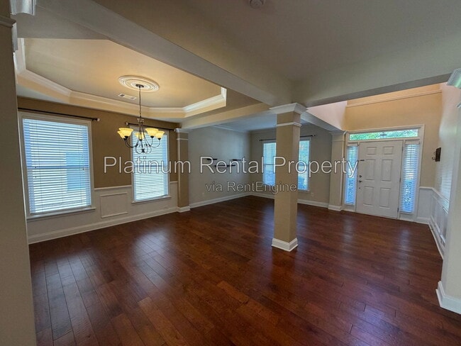 Building Photo - 4315 Avondale Ln