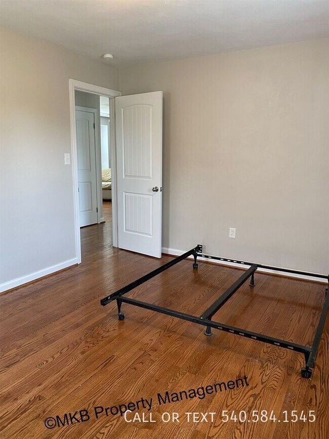 Building Photo - 3481 Richards Blvd