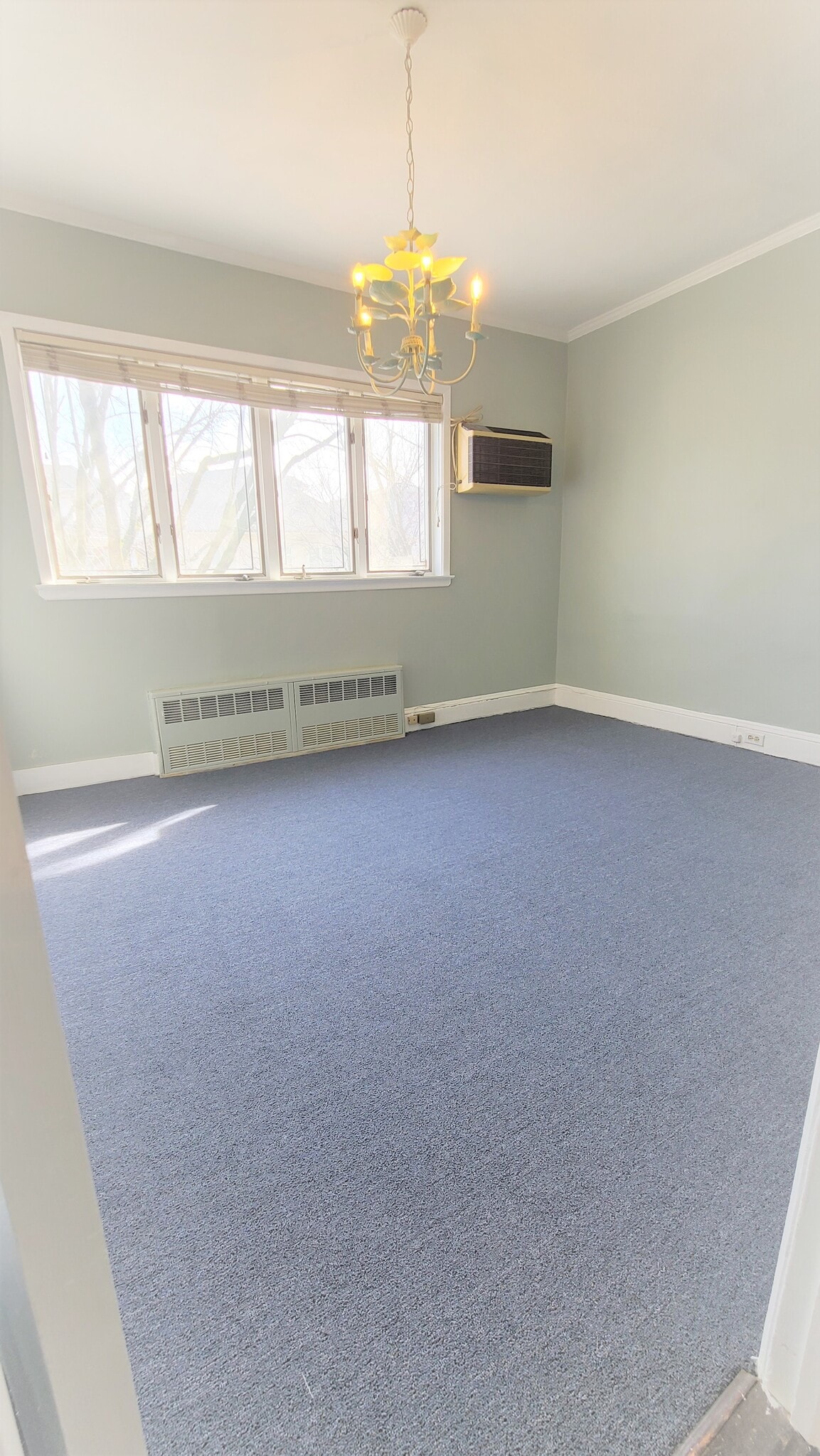 Sunny Master Bedroom - 1614 E 4th St