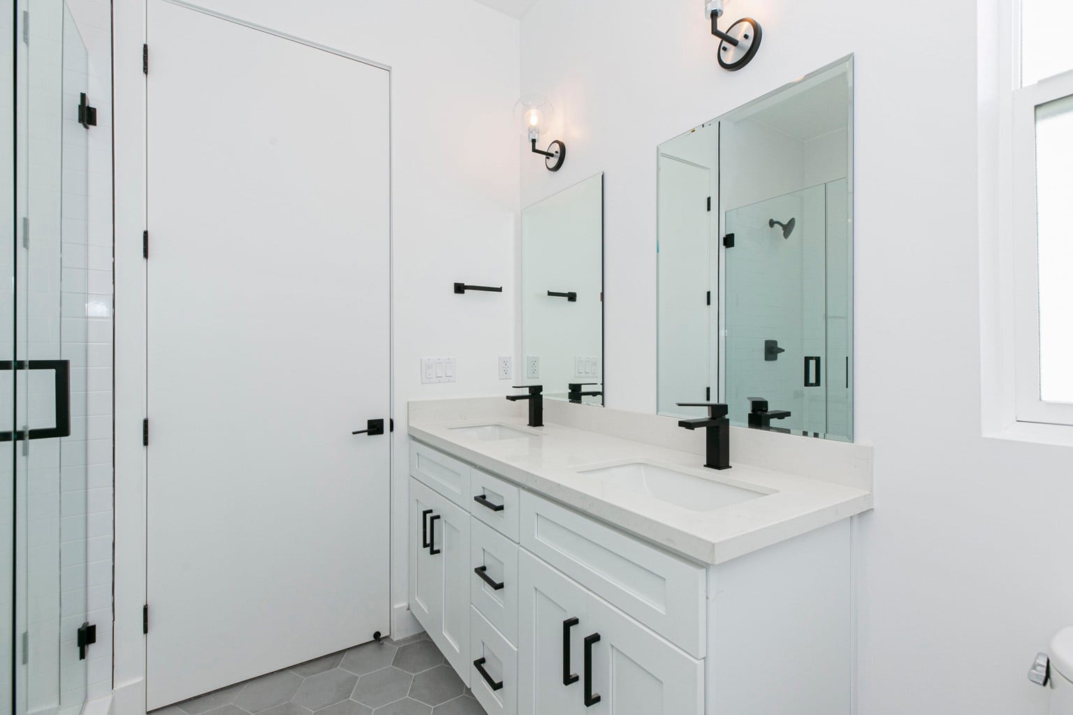 Building Photo - 10851 1/2 Otsego St