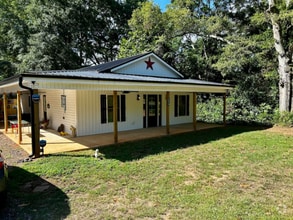 Building Photo - 111 Stevenson Dr