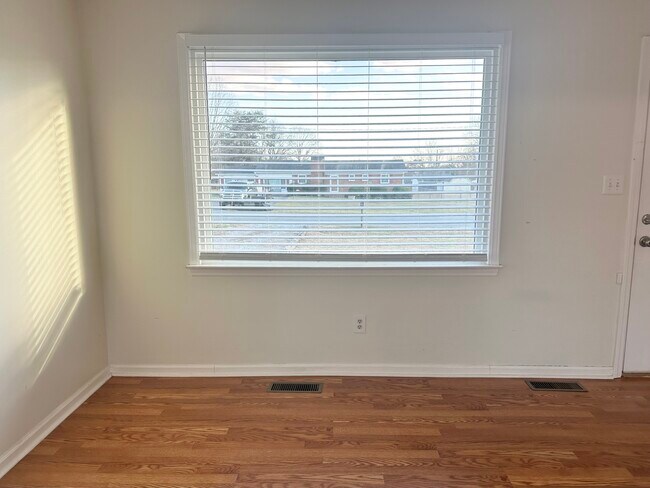 Building Photo - 3935 Elkton Trail