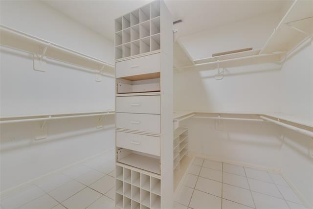 Building Photo - 3207 Cole Ave