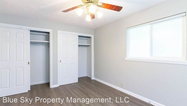 Building Photo - 4 br, 3 bath House - 912 N. Warwick Rd.